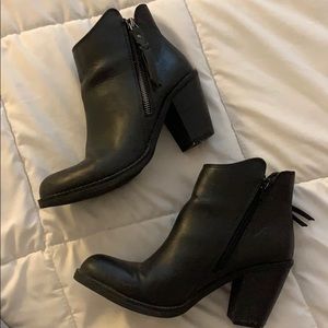 Black booties for sale! size 6